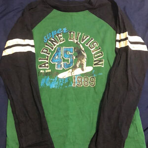 Long sleeve graphic shirt